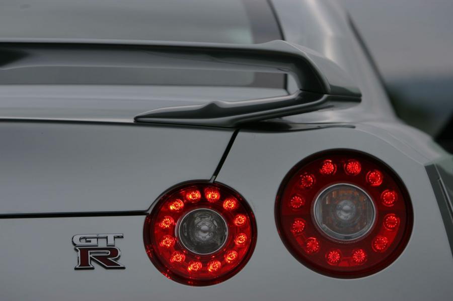  Nissan GT-R 2008 года  (US) (фото 34 из 52)